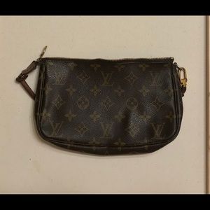 Louis Vuitton Monogram Pochette